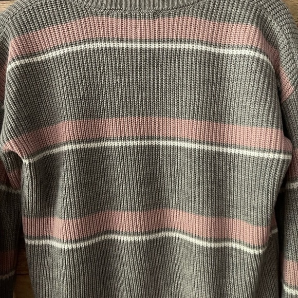Pink Republic Women’s Pink Gray Striped Sweater With Tie Size: Large - Picture 7 of 7
